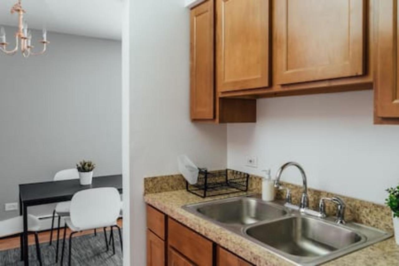 1Br Stylish Apartment, Perfect For Getaway - Oakdale 201 Chicago Extérieur photo